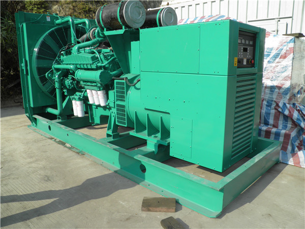 安国出租发电机 发电机组厂家：柴油发电机组的控制屏的作用是什么？