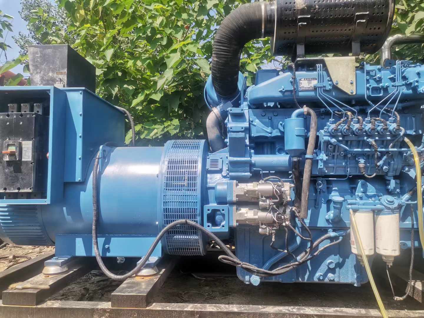 安国详细说明降低 800kW 柴油发电机输出电流波动的方法